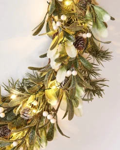 WeRChristmas Pre-Lit Frosted Mistletoe Wreath, 76 Cm