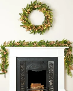 WeRChristmas Pre-Lit Gold Berry Mixed Tip Wreath, 76 Cm