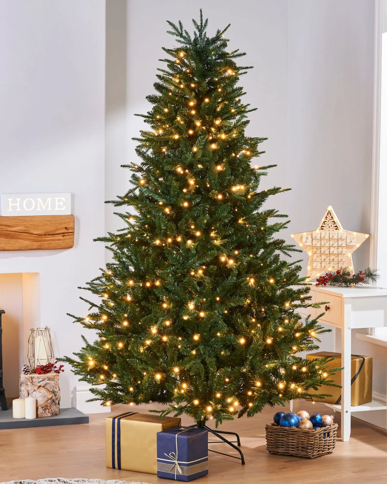 WeRChristmas Pre-Lit Grand Alaskan Fir Christmas Tree, 7 Ft