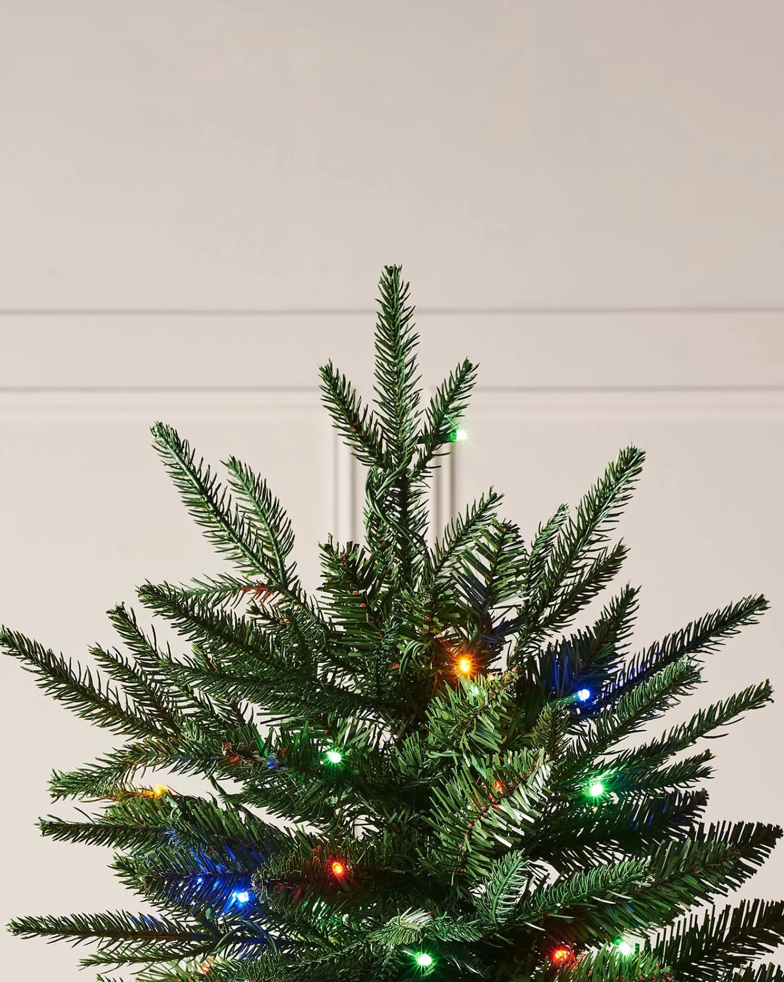 WeRChristmas Pre-lit Grand Alaskan Fir Christmas Tree, Dual Warm White, 8 Ft