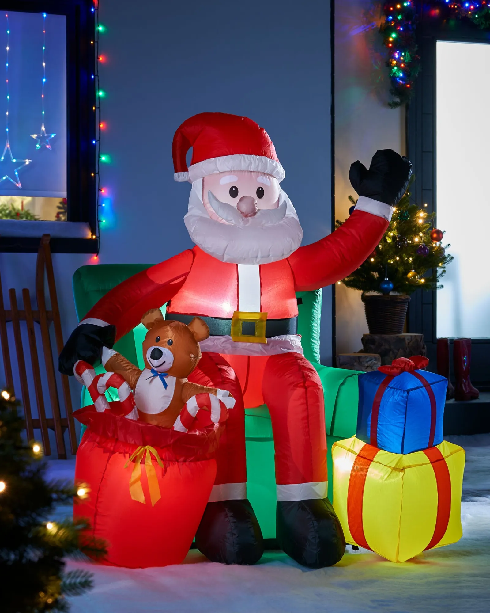 WeRChristmas Pre-Lit Inflatable Santa With Present Stack, 5 Ft