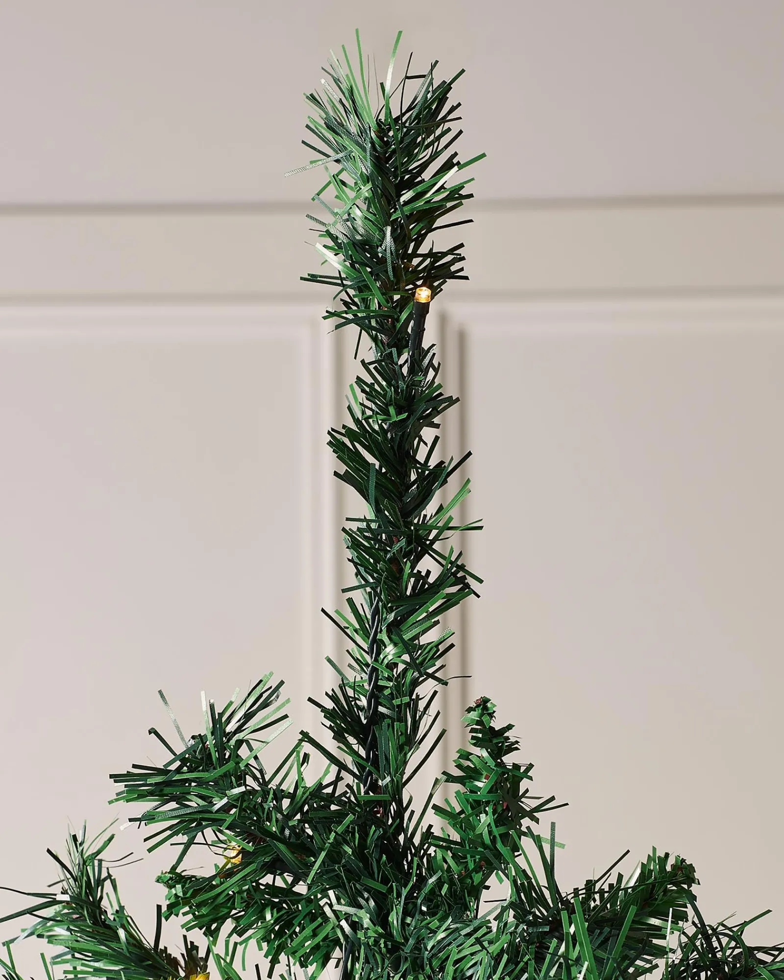 WeRChristmas Pre-Lit Mixed Pine Christmas Tree, 6 Ft
