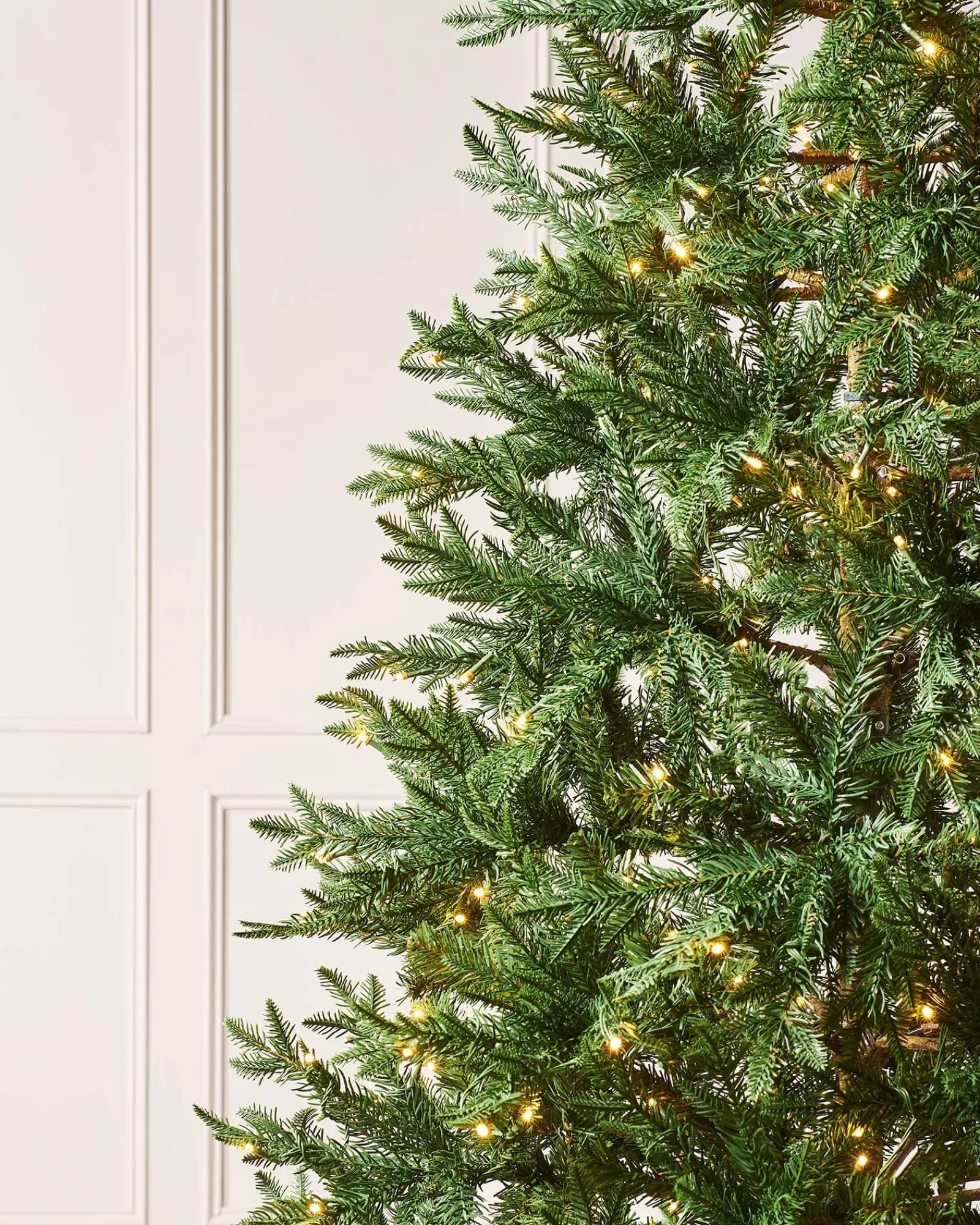 WeRChristmas Pre-Lit Mixed Pine Natural Bark Christmas Tree, 6 Ft