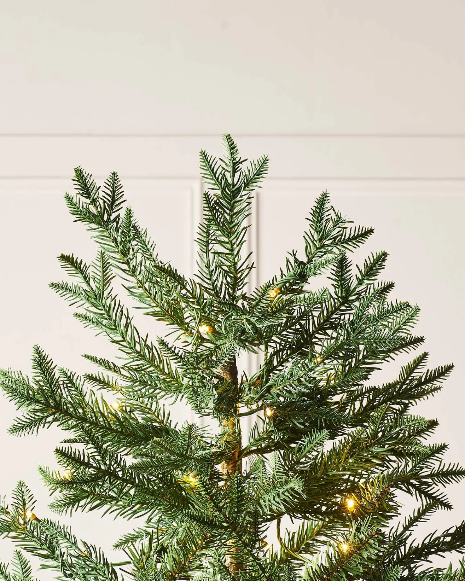 WeRChristmas Pre-Lit Mixed Pine Natural Bark Christmas Tree, 6 Ft