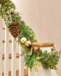 WeRChristmas Pre-Lit Mixed Tip Garland, Pinecones & Berries, 9 Ft