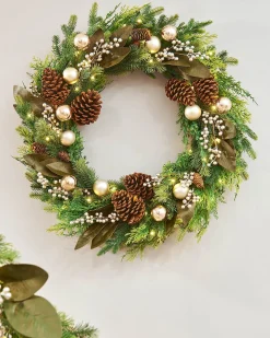 WeRChristmas Pre-Lit Mixed Tip Wreath, Pinecones & Berries, 76 Cm