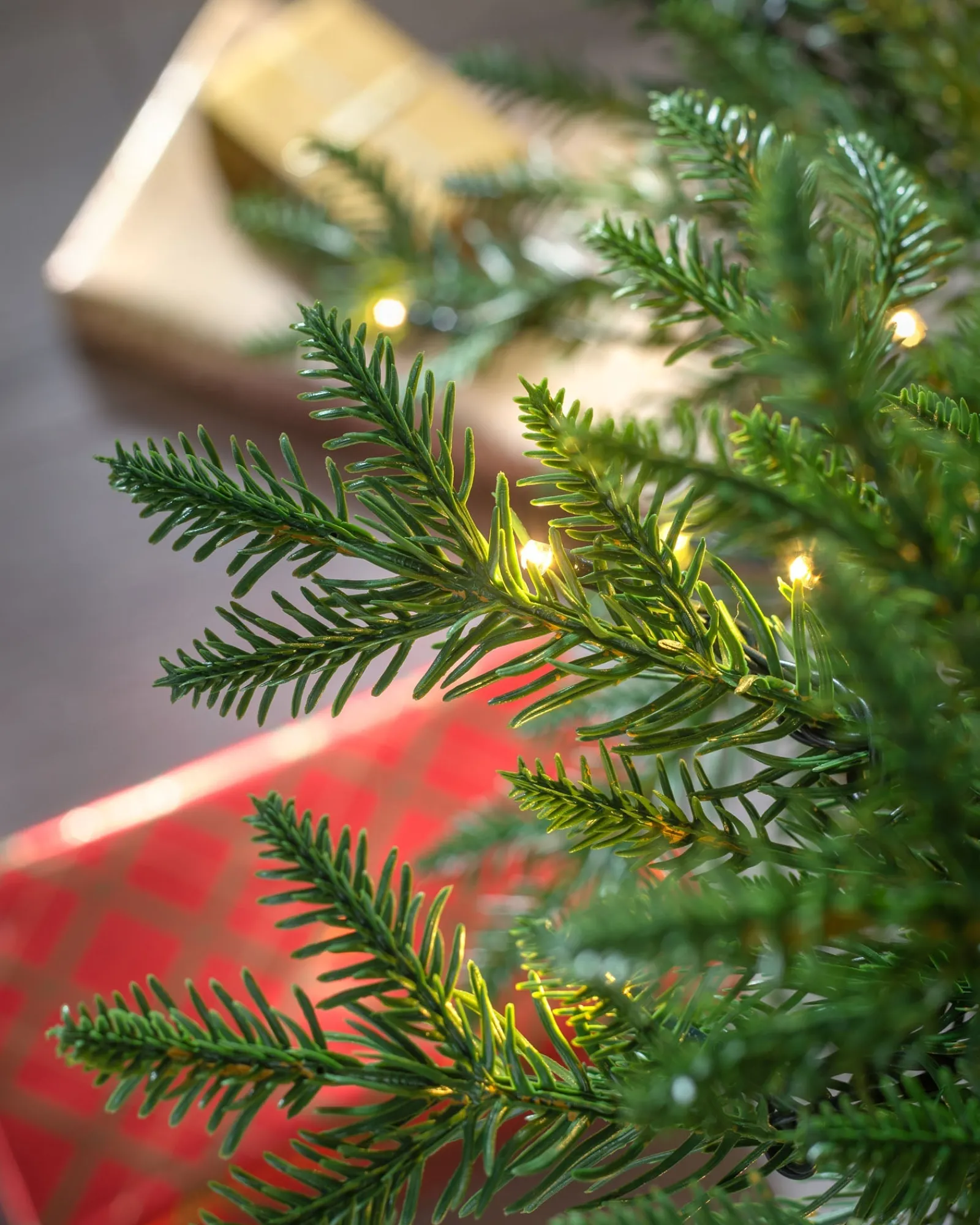 WeRChristmas Pre-Lit Mountain Pine Natural Bark Christmas Tree, 7 Ft