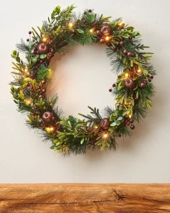 WeRChristmas Pre-Lit Natural Mixed Tip Wreath, 60 Cm