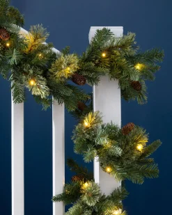WeRChristmas Pre-Lit Natural Pine Garland, 9 Ft