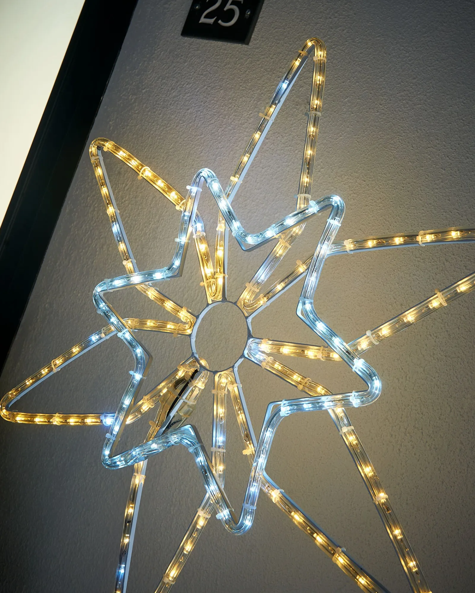 WeRChristmas Pre-Lit Northern Star Rope Light Silhouette, Warm/Bright White, 64 Cm