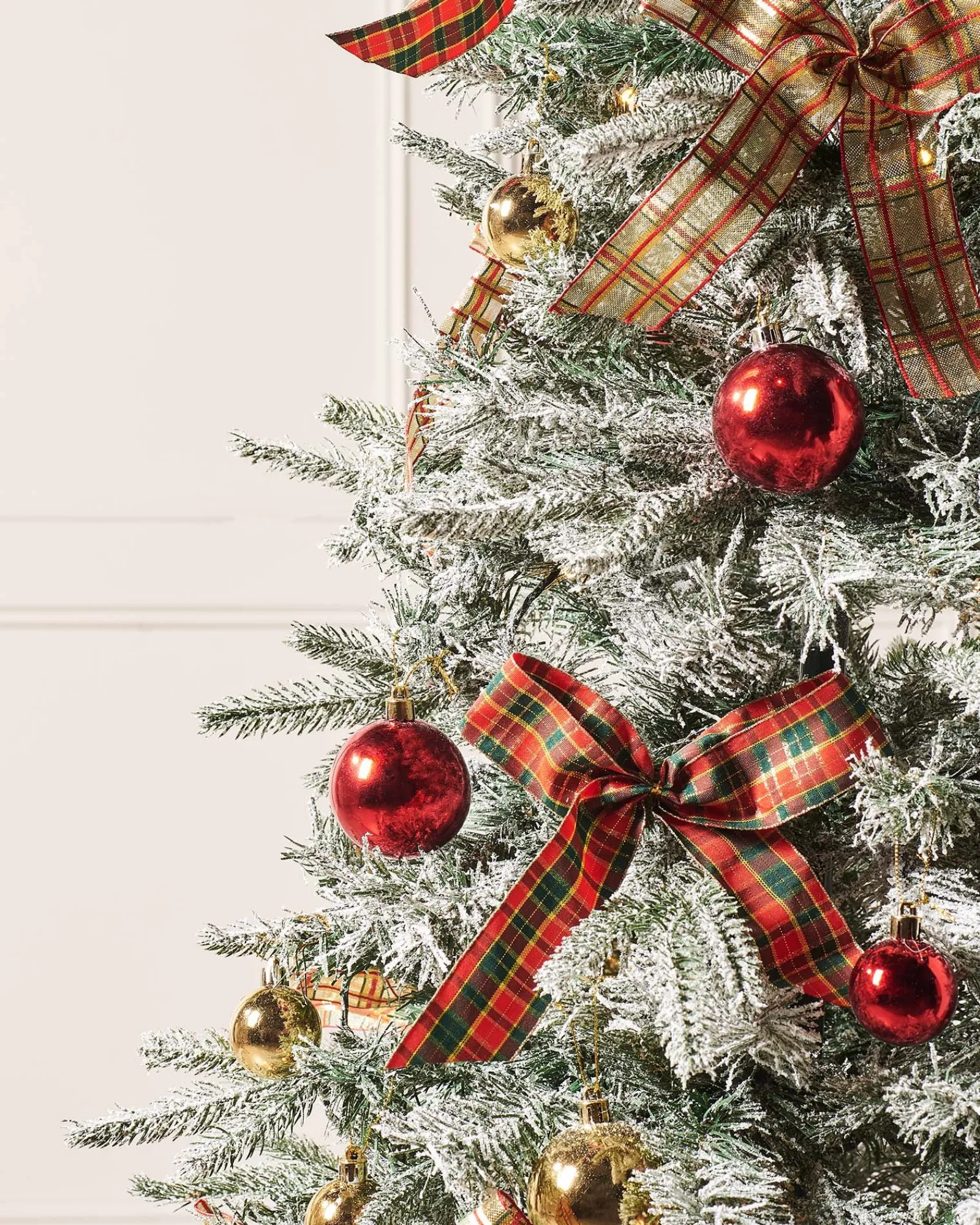 WeRChristmas Pre-Lit Pop-Up Decorated Christmas Tree, Red/Gold, 6 Ft