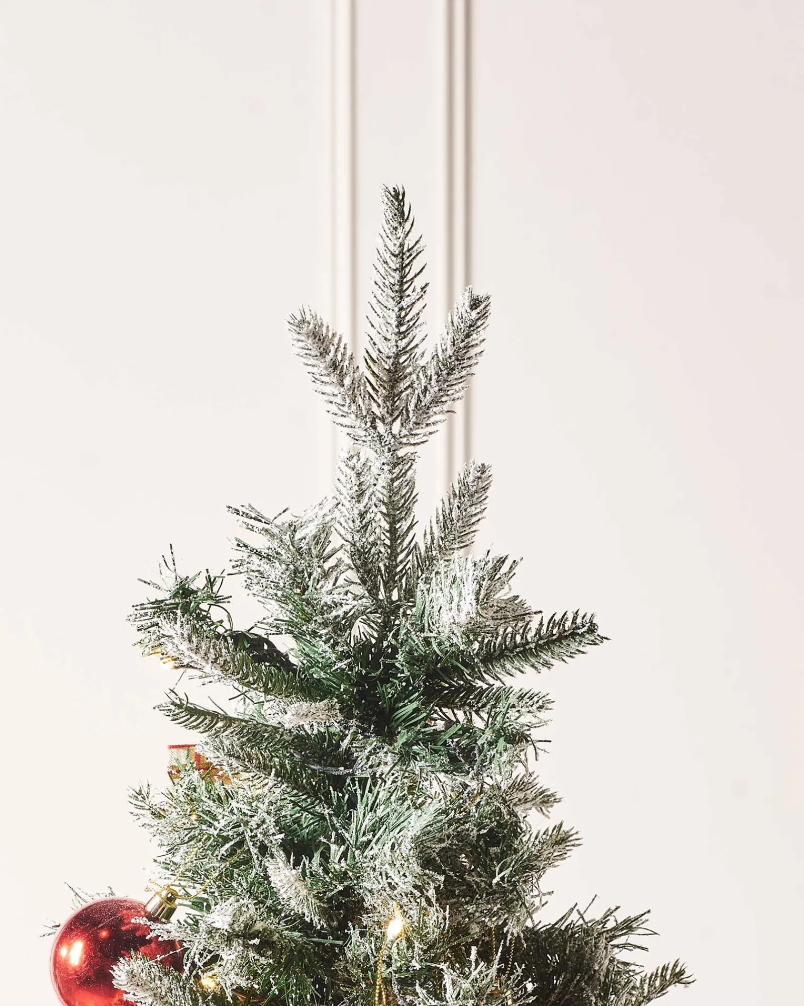 WeRChristmas Pre-Lit Pop-Up Decorated Christmas Tree, Red/Gold, 6 Ft