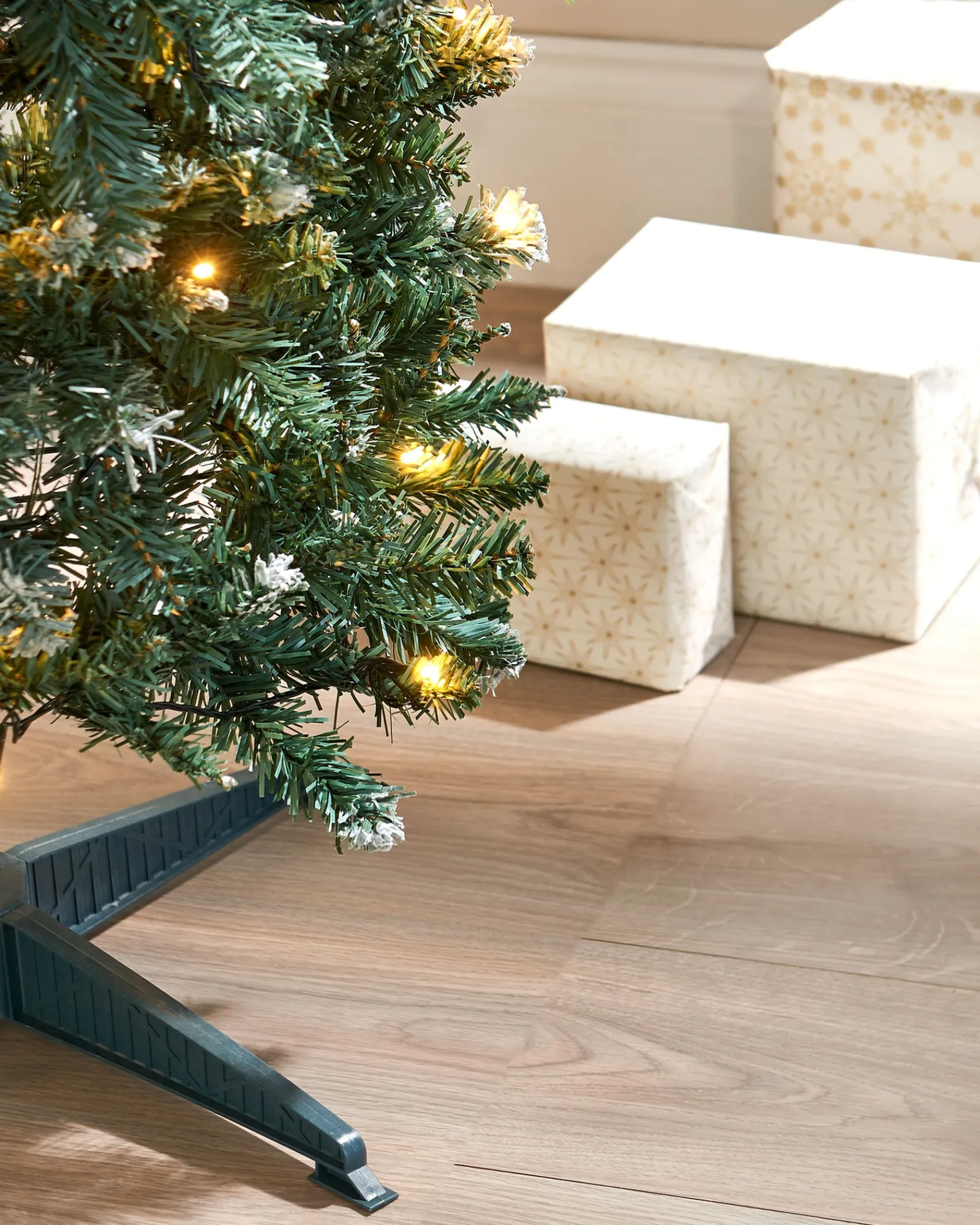 WeRChristmas Pre-Lit Pop-Up Frosted Christmas Tree, 6 Ft