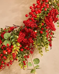 WeRChristmas Pre-Lit Red Berry Wreath, 76 Cm
