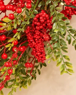 WeRChristmas Pre-Lit Red Berry Wreath, 76 Cm
