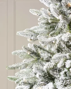 WeRChristmas Pre-Lit Snow Flocked Christmas Tree, 7.5 Ft