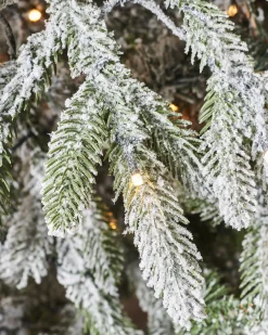 WeRChristmas Pre-Lit Snow Flocked Christmas Tree, 7.5 Ft