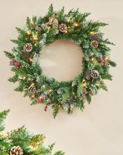 WeRChristmas Pre-Lit Snow Flocked Mixed Tip Wreath, 60 Cm