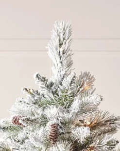 WeRChristmas Pre-Lit Snow Flocked Mixed Pine Christmas Tree, 7 Ft
