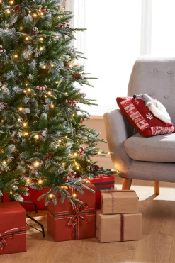 WeRChristmas Pre-Lit Snow Flocked Norwegian Spruce Christmas Tree, 7 Ft
