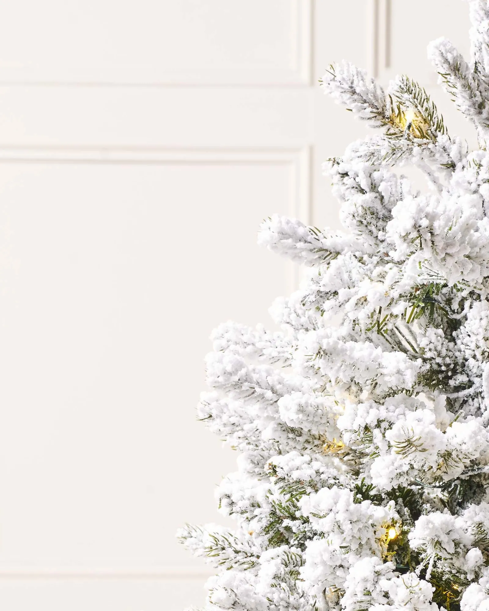 WeRChristmas Pre-Lit Snow Flocked Potted Christmas Tree, 3 Ft