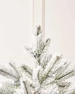 WeRChristmas Pre-Lit Snow Flocked Potted Christmas Tree, 4 Ft