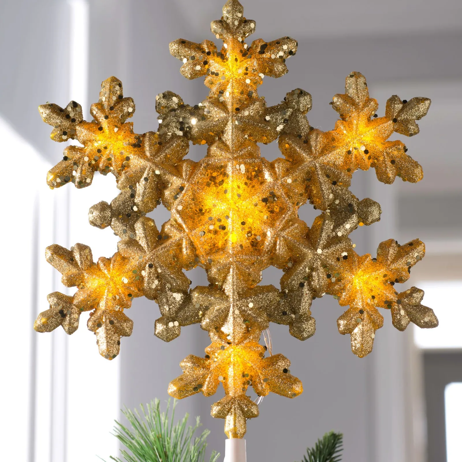 WeRChristmas Pre-Lit Snowflake Christmas Tree Topper, Gold, 29 Cm