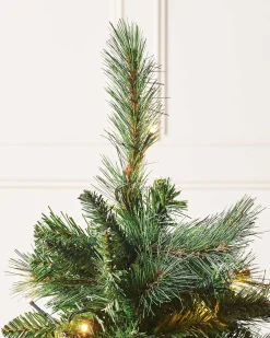 WeRChristmas Pre-Lit Victorian Pine Christmas Tree, 4 Ft