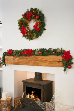 WeRChristmas Pre-Lit Warm White Decorated Wreath, Red/Gold, 60 Cm