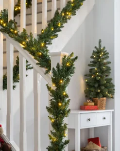 WeRChristmas Pre-Lit Warm White LEDs Garland, 18 Ft