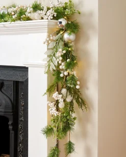 WeRChristmas Pre-Lit White Berry Mixed Tip Garland, 9 Ft