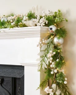 WeRChristmas Pre-Lit White Berry Mixed Tip Garland, 9 Ft
