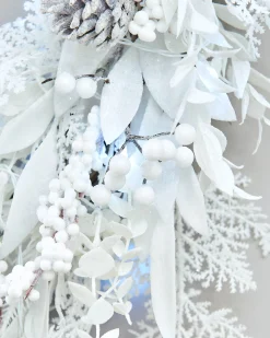 WeRChristmas Pre-Lit White Wreath, 76 Cm
