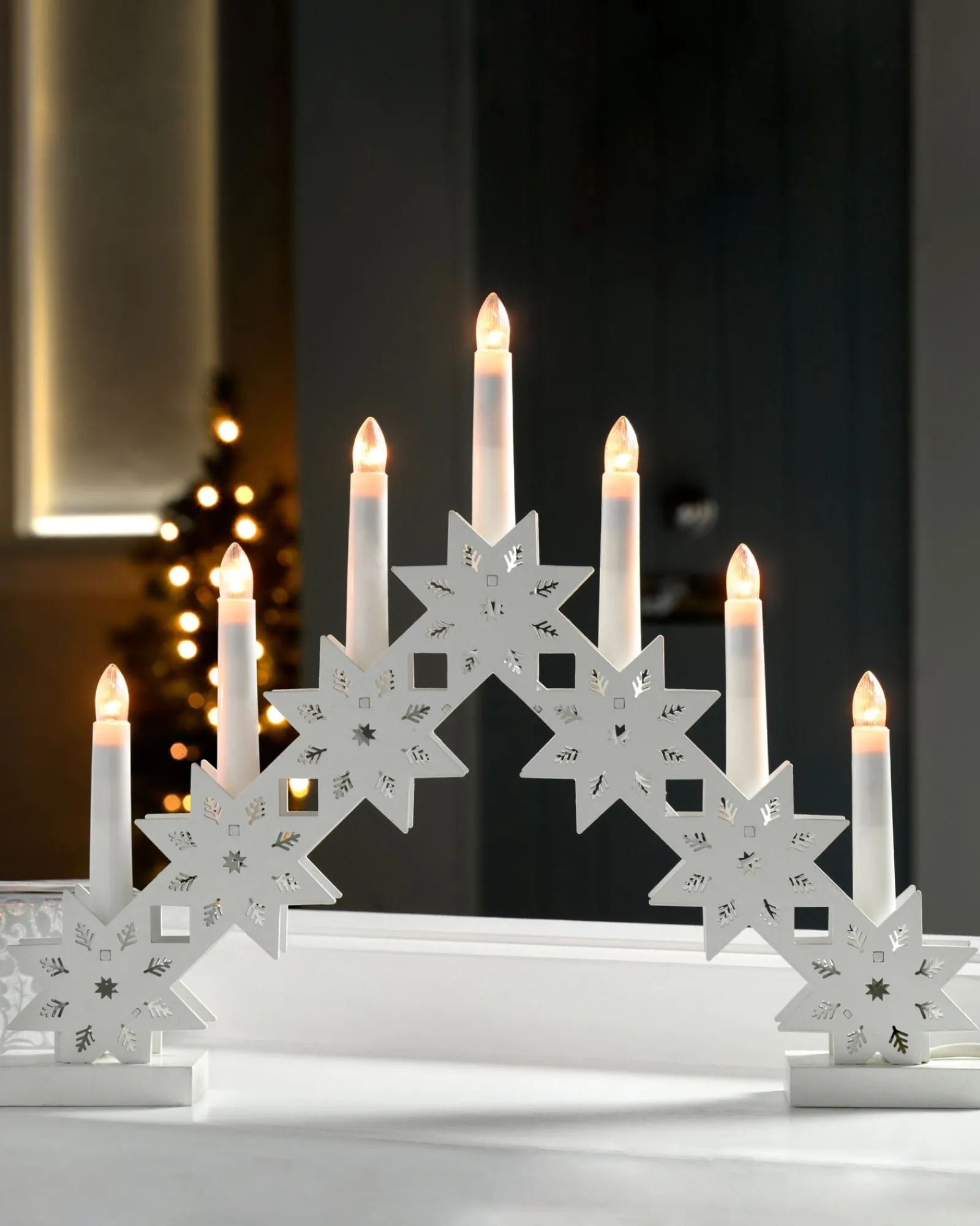 WeRChristmas Pre-Lit Wooden Candle Bridge, White