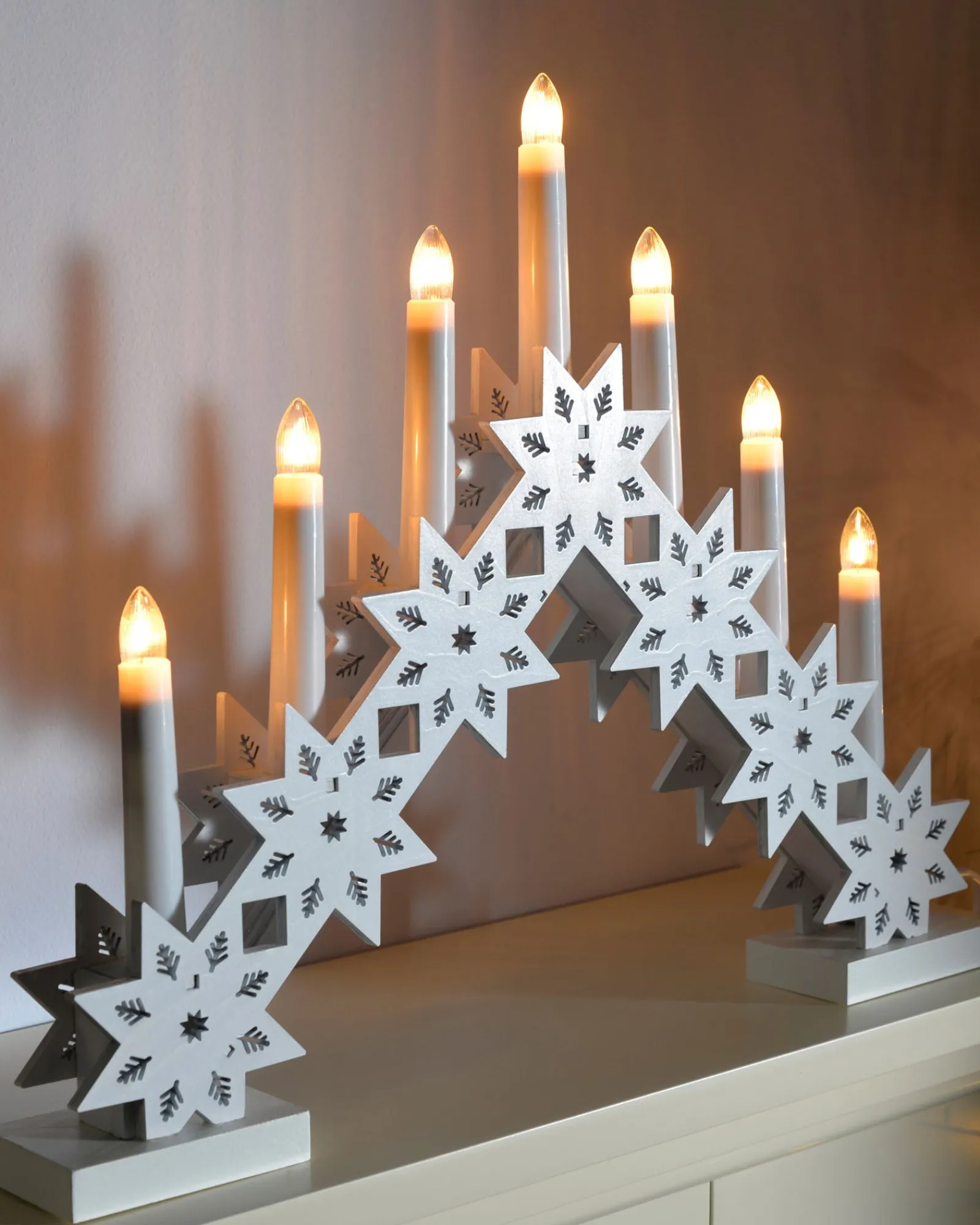 WeRChristmas Pre-Lit Wooden Candle Bridge, White
