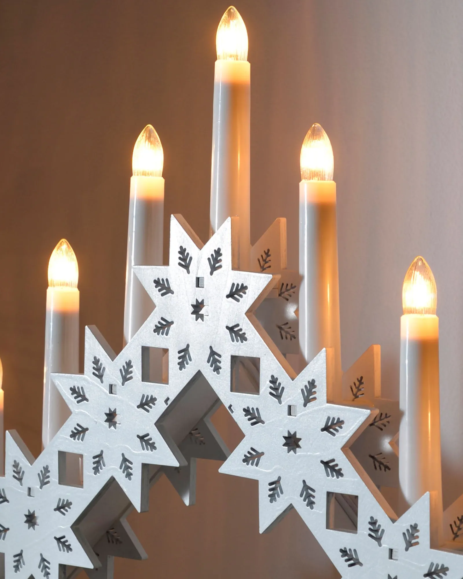 WeRChristmas Pre-Lit Wooden Candle Bridge, White