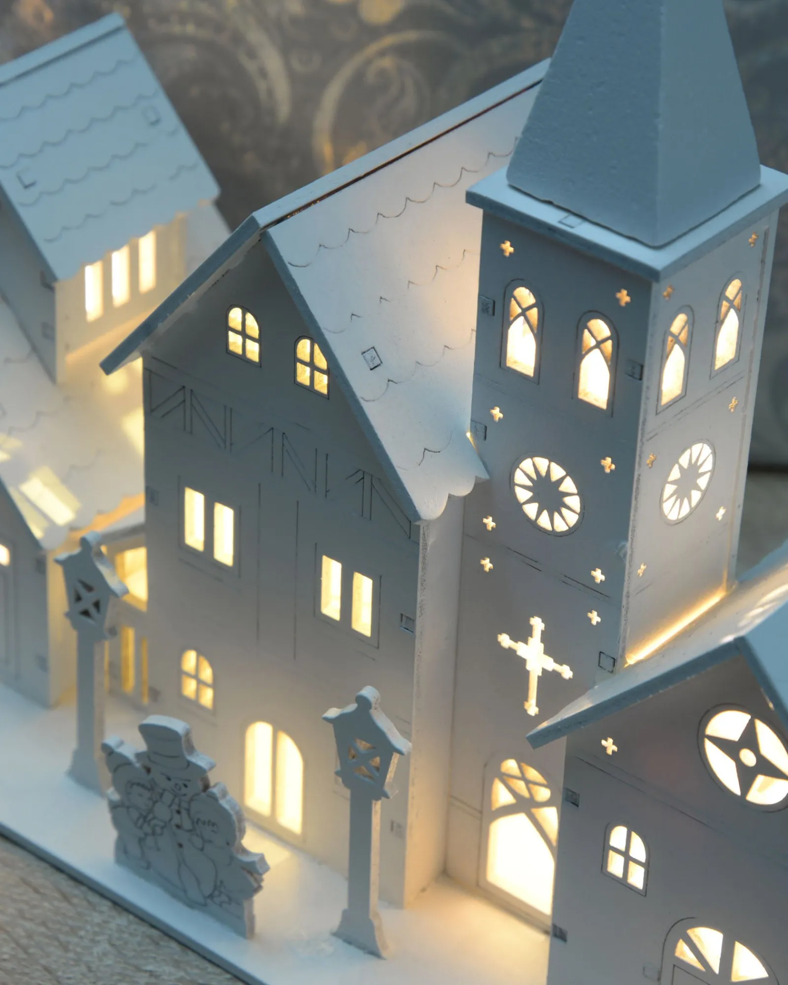 WeRChristmas Pre-Lit Wooden Church Scene, 22 Cm