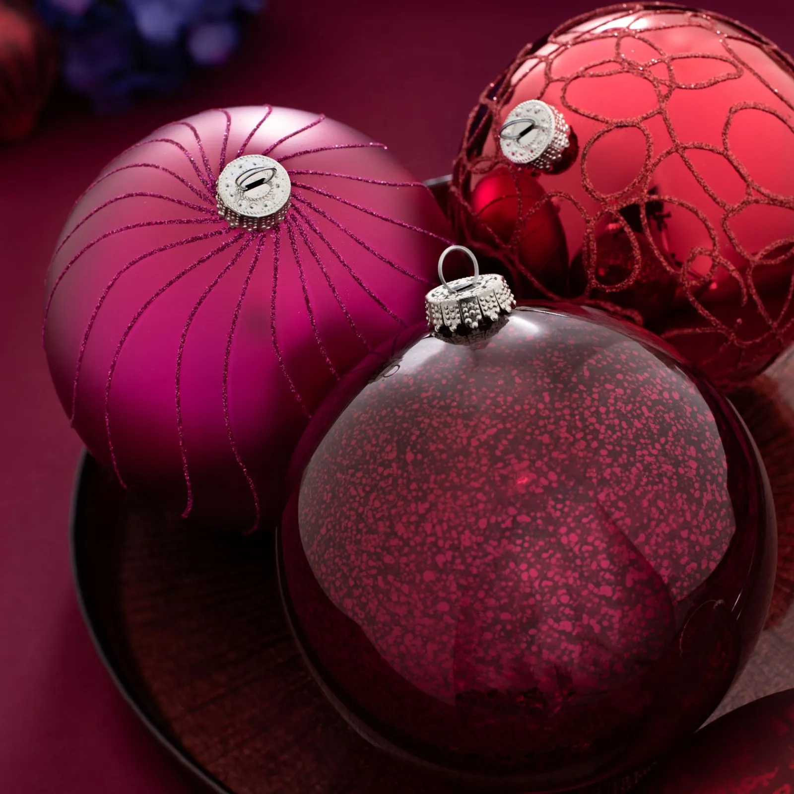 WeRChristmas Ruby Glass Baubles, 3 Pack, 13 Cm