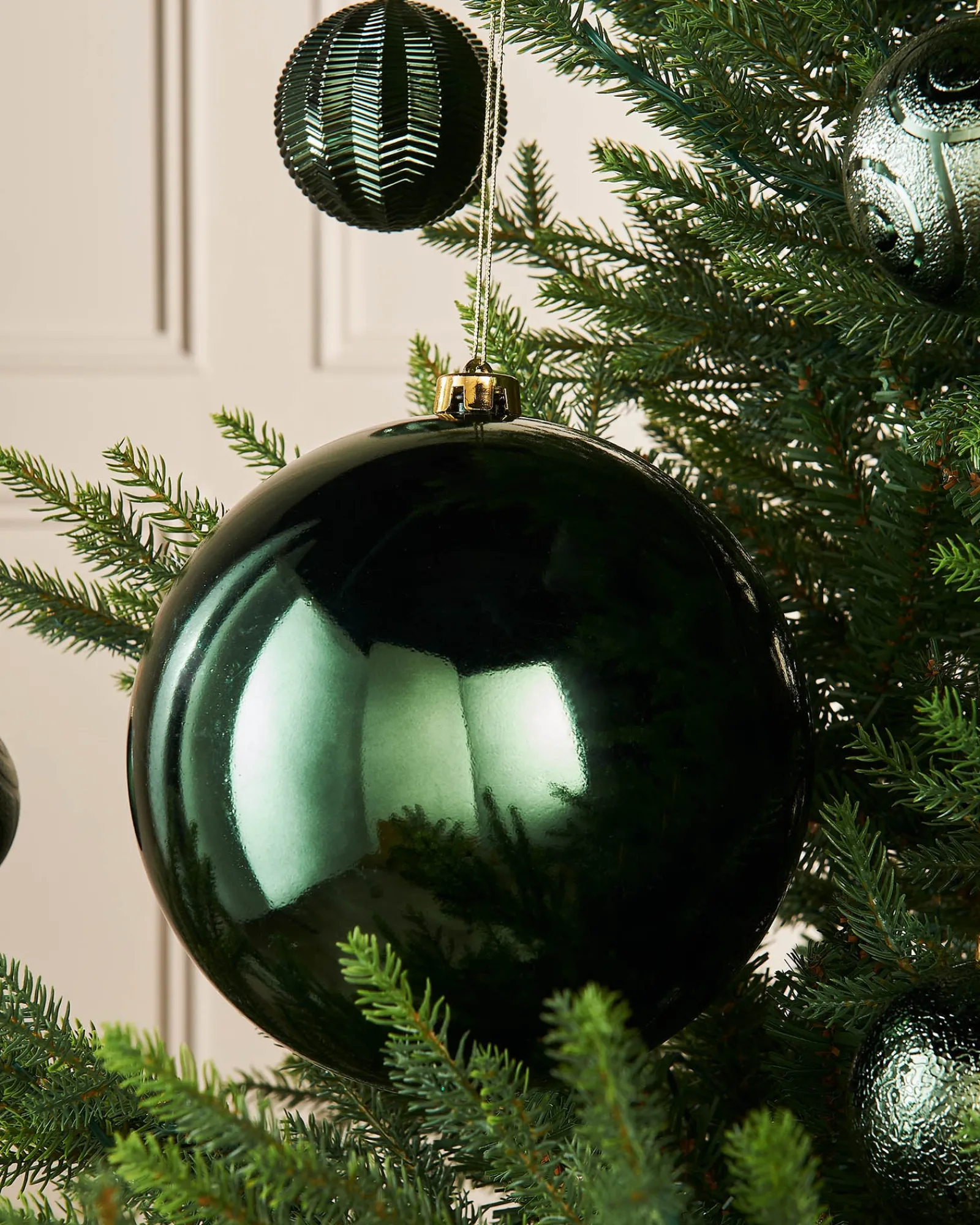WeRChristmas Sage Green Large Gloss Shatterproof Bauble, 20 Cm