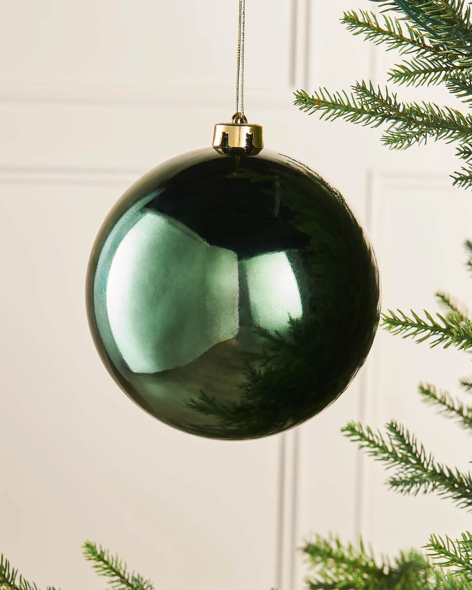 WeRChristmas Sage Green Large Gloss Shatterproof Bauble, 15 Cm