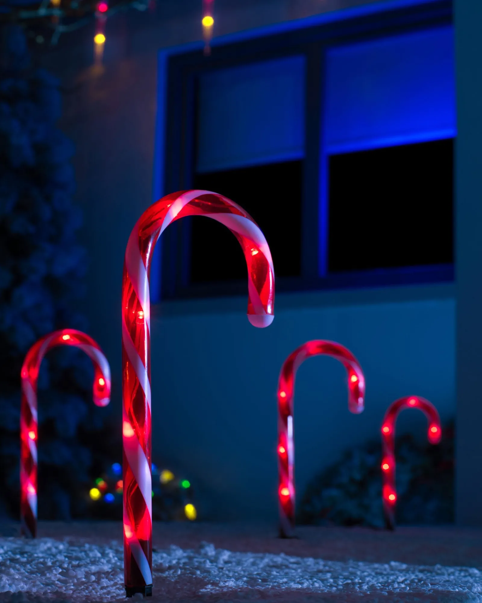 WeRChristmas Set Of 4 Connectable Candy Cane Pathway Lights, 38 Cm
