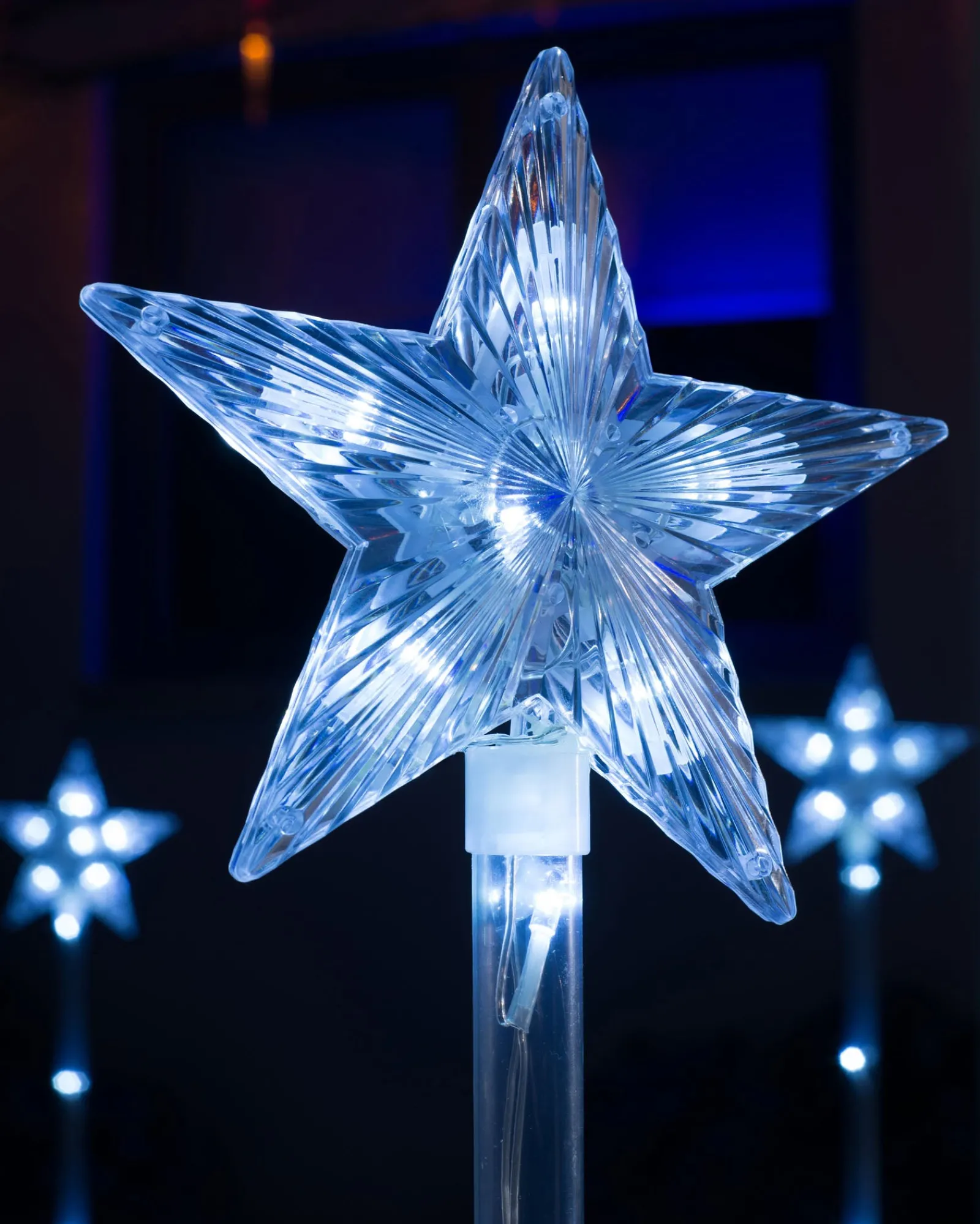 WeRChristmas Set Of 4 Connectable Star Pathway Stake Lights, Bright White, 77 Cm