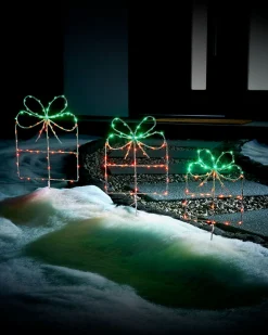 WeRChristmas Set Of 3 Giftbox Pathway Stake Lights, 40 Cm