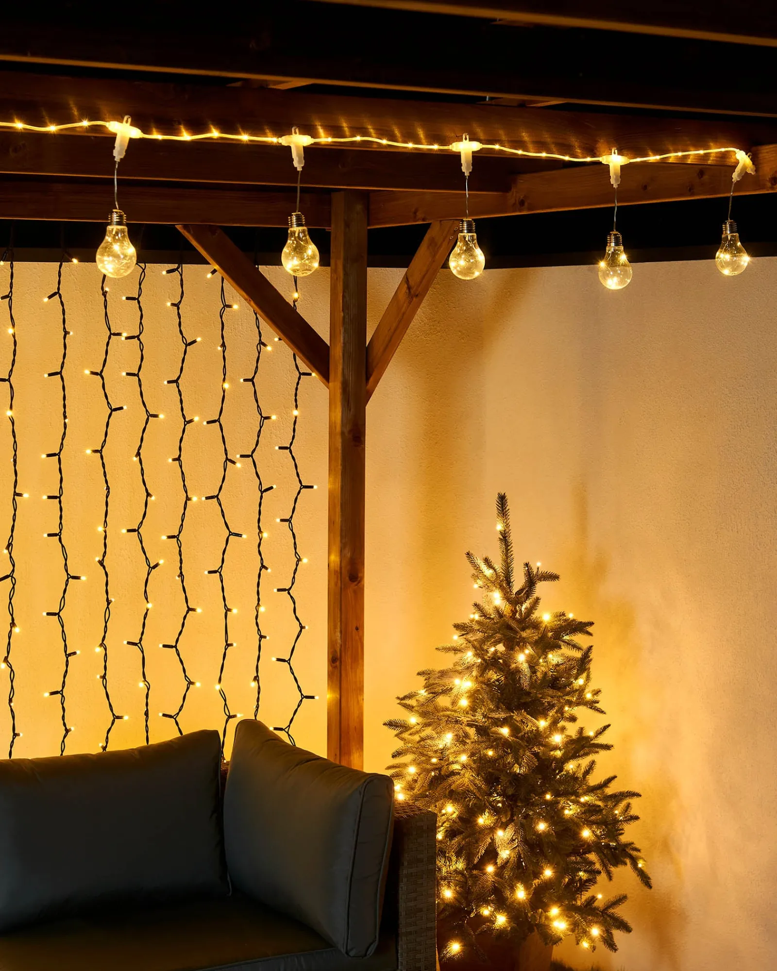 WeRChristmas Set Of 10 Light Bulbs Light String, Warm White, 2.8 M
