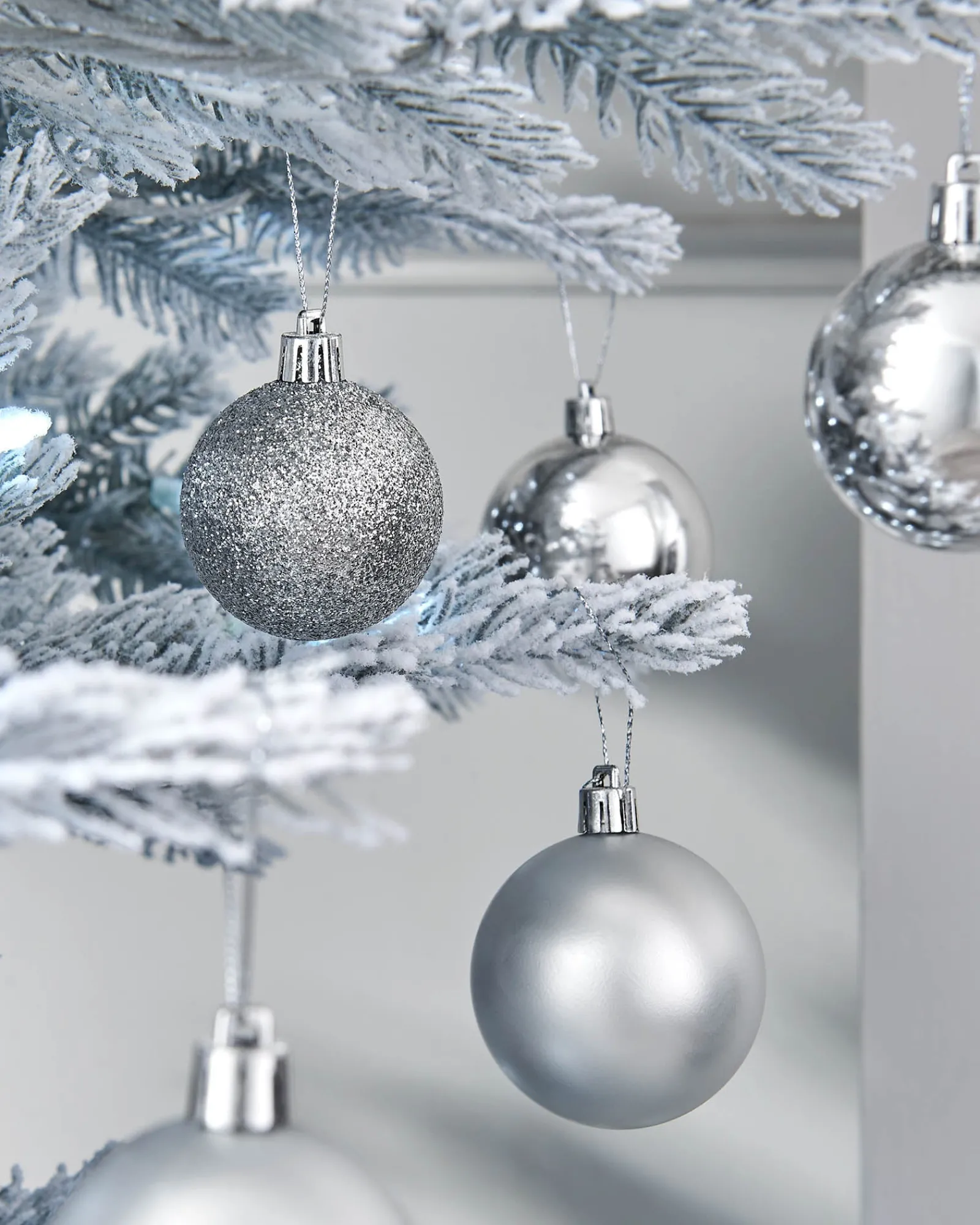 WeRChristmas Silver Shatterproof Bauble, 50 Pack