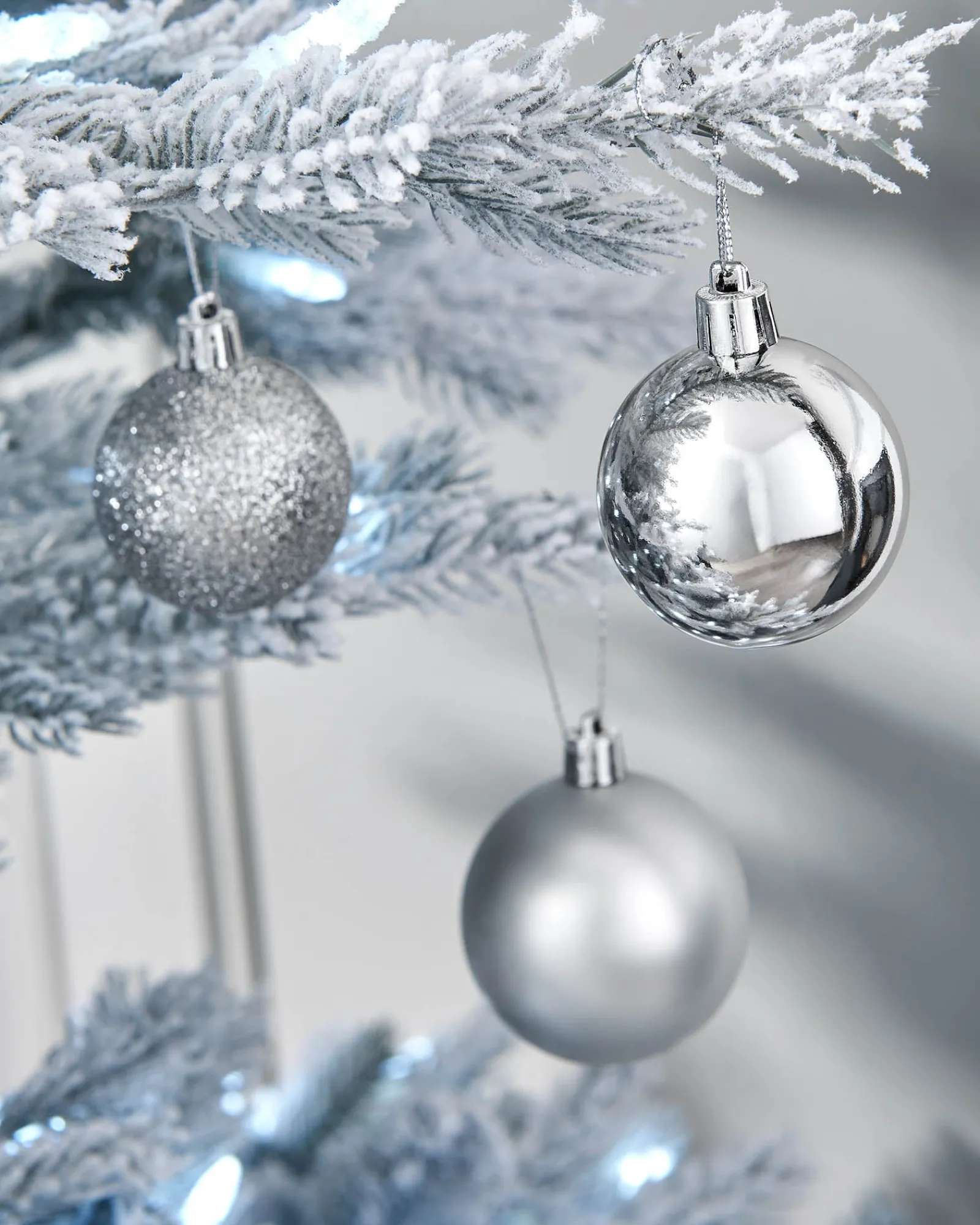 WeRChristmas Silver Shatterproof Bauble, 50 Pack