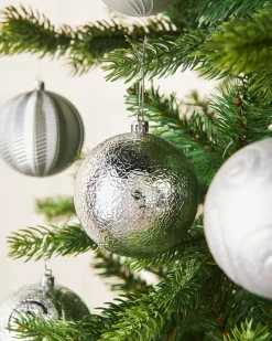 WeRChristmas Silver Shatterproof Baubles, 16 Pack, 8 Cm
