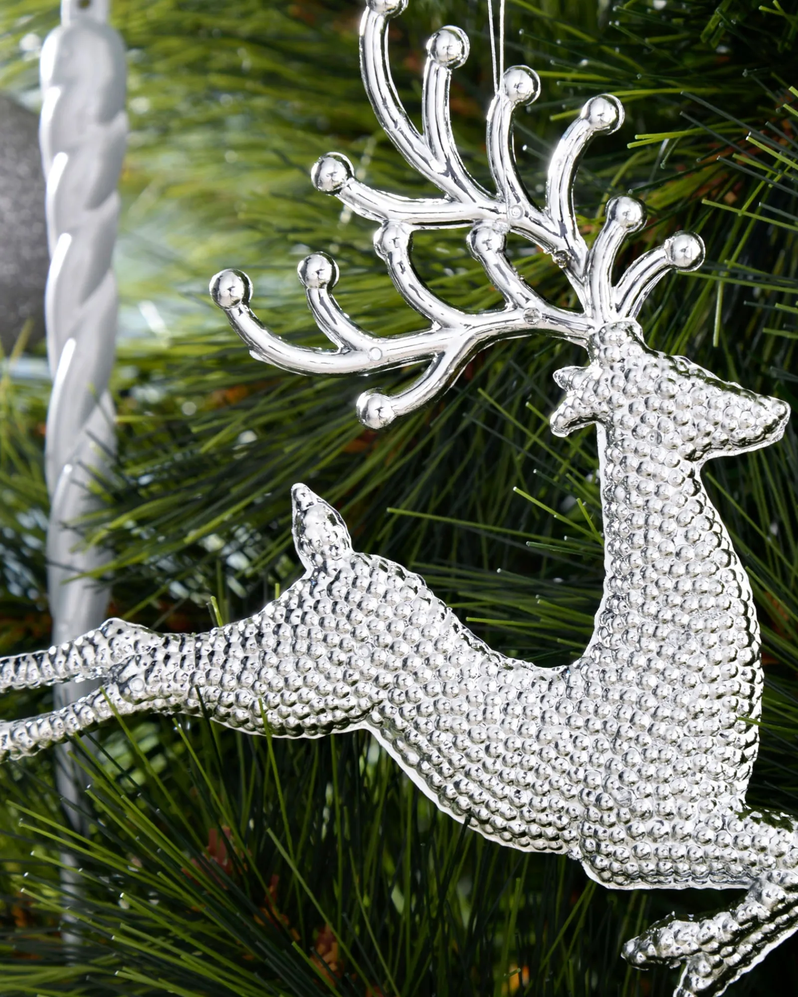 WeRChristmas Silver Shatterproof Baubles Set, 50 Pack