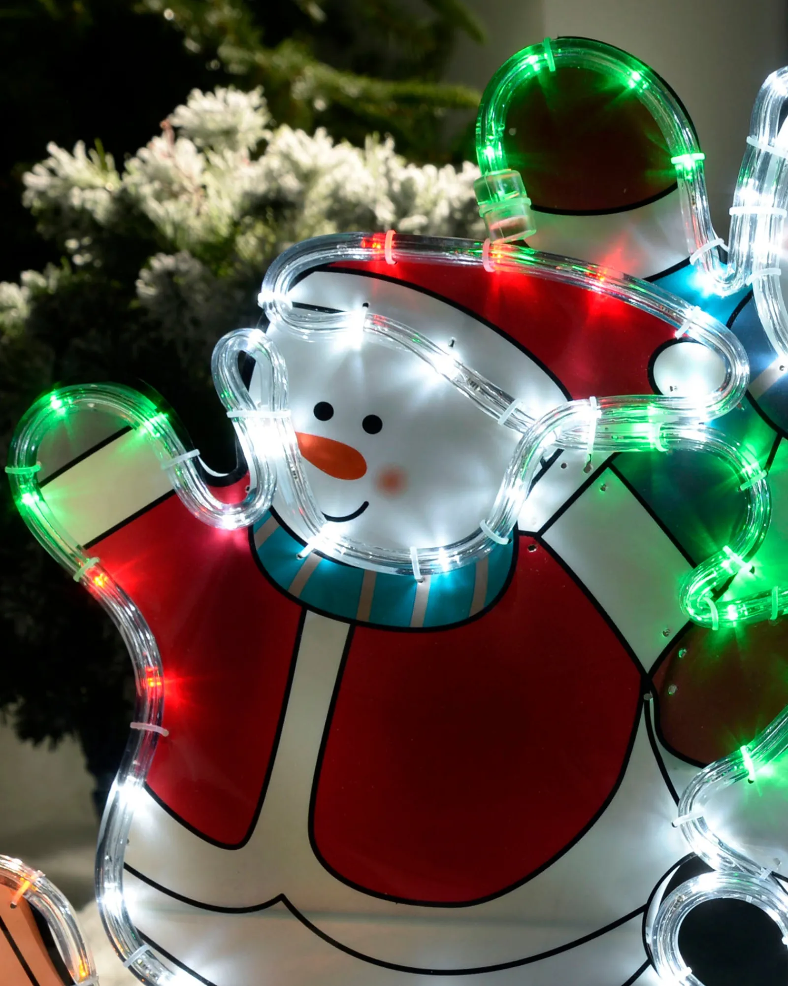 WeRChristmas Skating Snowmen Rope Light Silhouette, 52 Cm
