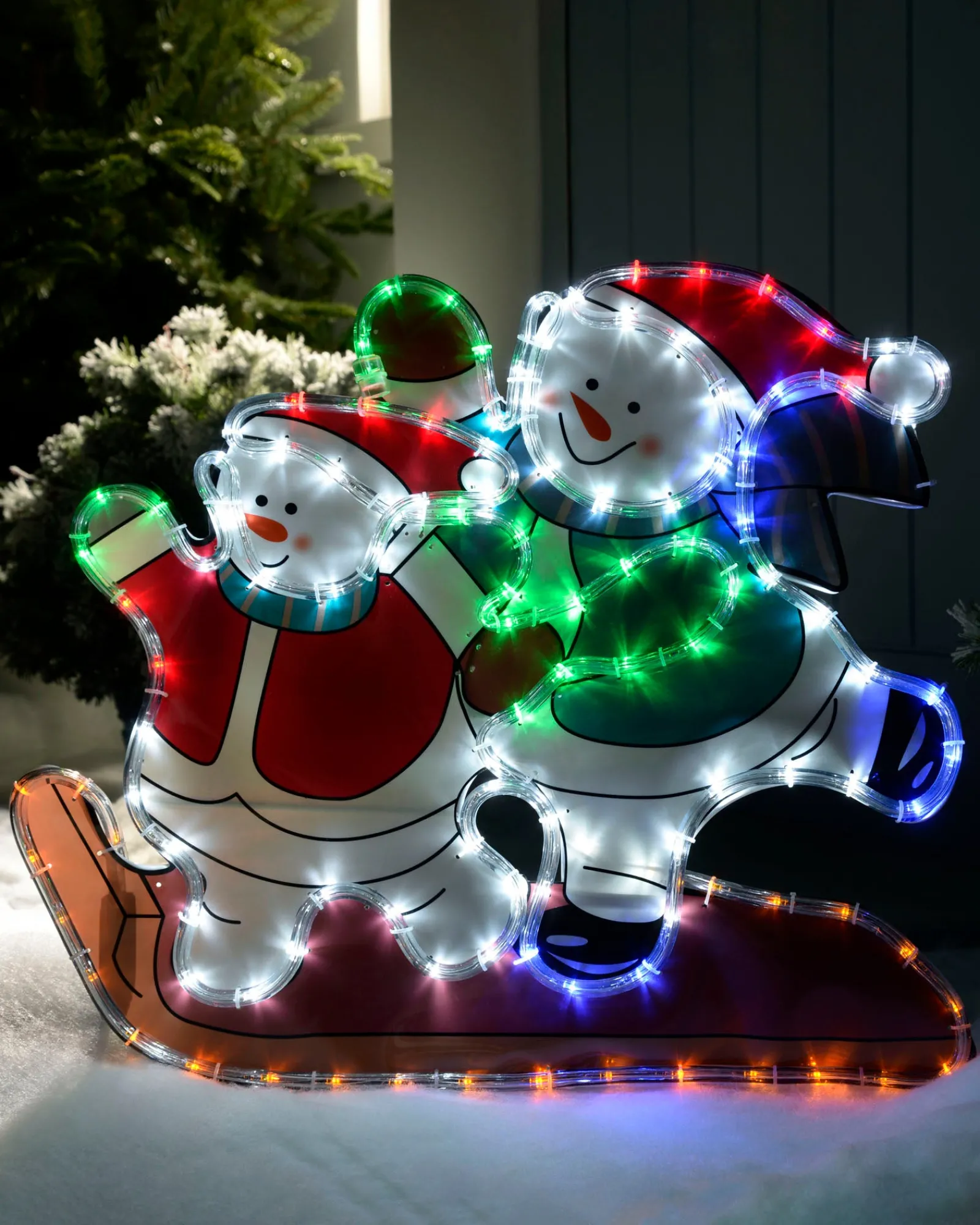 WeRChristmas Skating Snowmen Rope Light Silhouette, 52 Cm